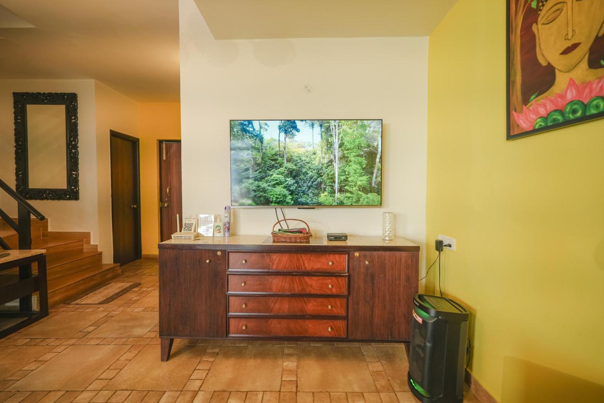 Villa M - Jia 3- 3Bhk In Candolim, Pool Facing, Near Beach, Breakfast Included Екстер'єр фото